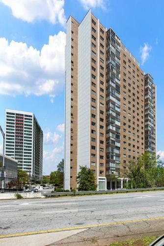 Apartamento 804 Free Parking Modern Downtown Apt, Great Wifi