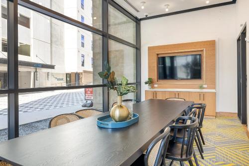 Apartamento Artistically Gleaming Buckhead Retreat