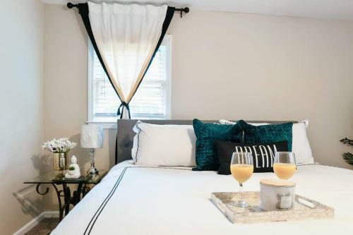 5 Mins From Airport Family Friendly Home