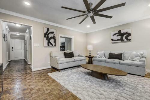 Put Your Feet Up 1bed 1 Bath Condo Downtown Atl