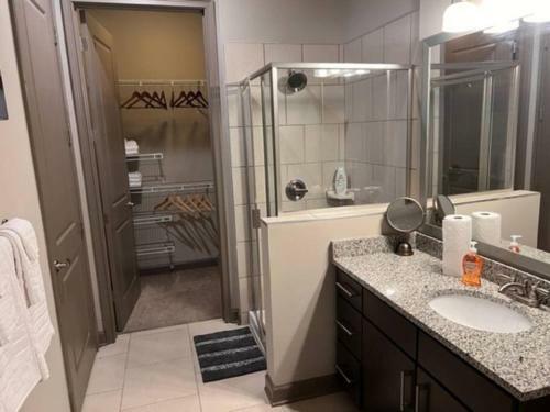 Cozy Atlantic Station Area One Bedroom Apartment