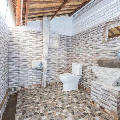 Hostal Lebak Asri Antique Joglo House