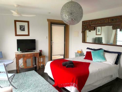 Hostal The Golden Retreat Pool House