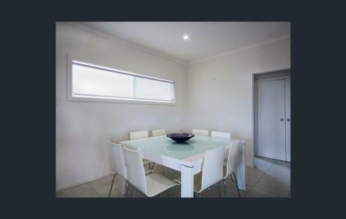 Agape Holiday Home With Pool Table And Free Wifi