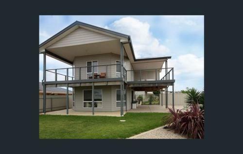 Agape Holiday Home With Pool Table And Free Wifi