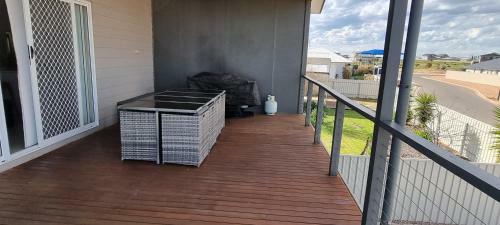 Agape Holiday Home With Pool Table And Free Wifi