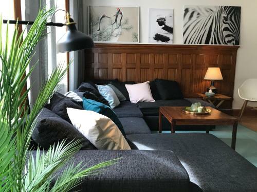Classic & Light 2 Room Apartment In Sofo, 60 Sqm