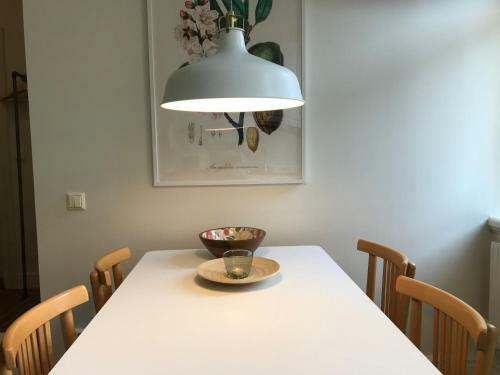 Classic & Light 2 Room Apartment In Sofo, 60 Sqm