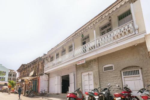Hotel Oyo 41090 Homi House