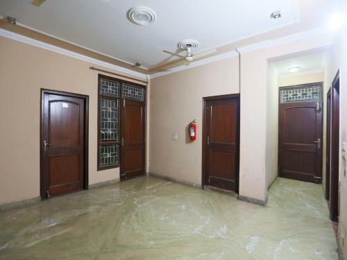Oyo 27790 Hotel Adhiraj Palace