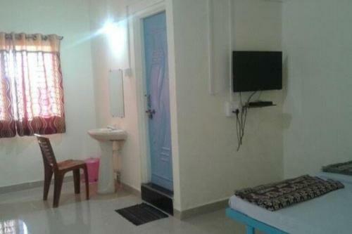 Hotel Oyo 83318 Sairam Lodging And Boardings