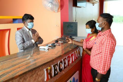Navagiraga Resorts &hotel