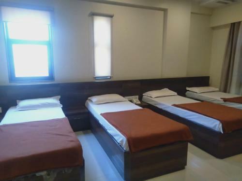 Hotel Sai Heera Residency Shirdi