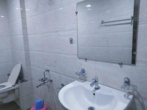 Hotel Sai Heera Residency Shirdi