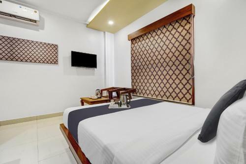 Hotel Townhouse Oak Sharoz Residency