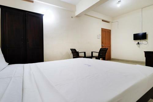 Hotel Spot On 39663 Sangamam Residency