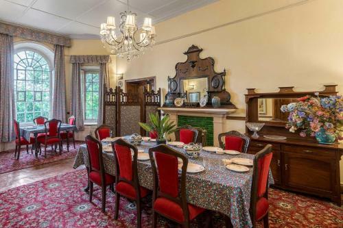 Villa Stayvista At Sidhowal Lodge