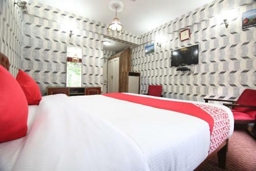 Capital O 37894 Hotel International