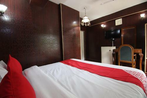 Capital O 37894 Hotel International