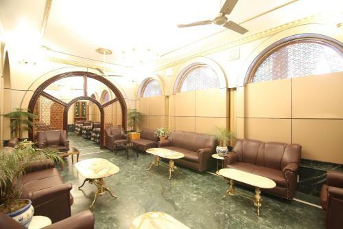 Capital O 37894 Hotel International