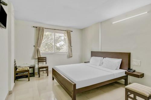 Hotel Oyo 87104 Kalapurackal Residency