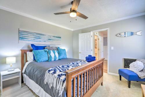 Lakefront Cottage With Boat Slip And Sun Deck!