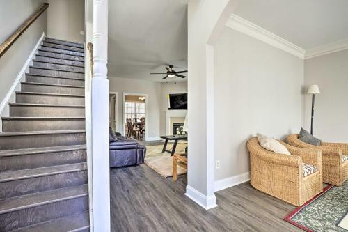 Quiet Home With Private Yard, 26 Mi To Atlanta!
