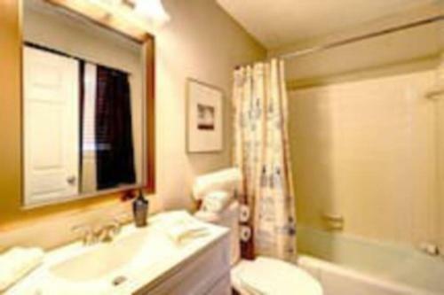 Villa Kennesaw Oasis -private Pool Comfy 4bdr Sleeps 14+