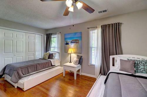 Villa Kennesaw Oasis -private Pool Comfy 4bdr Sleeps 14+