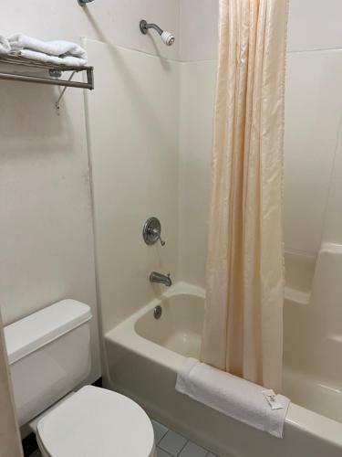 Hotel Garden Inn & Suites