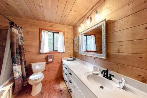 Woodglen Hideaway