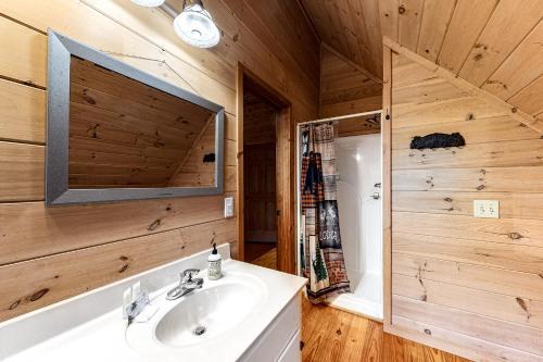 Woodglen Hideaway