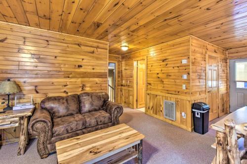Pet-friendly Ellijay House With On-site Creek!
