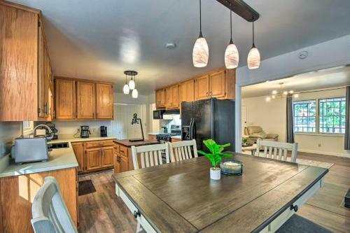 Serene Ellijay Property With Fire Pit And Creek!