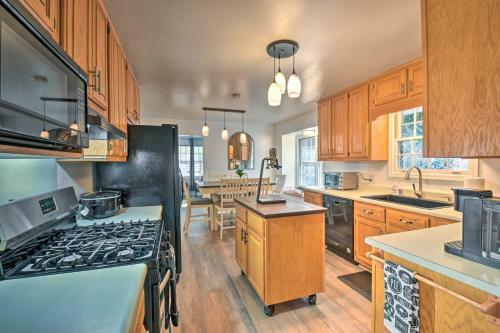 Serene Ellijay Property With Fire Pit And Creek!