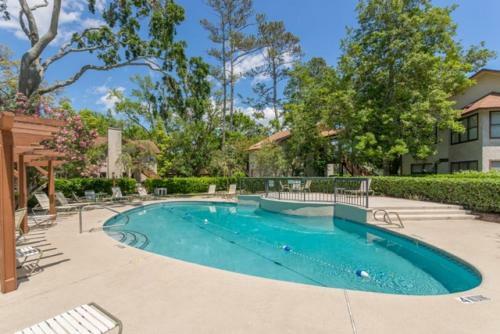 Attractive And Comfortable 2 Bedroom 2 Bath Harbour Oaks Condo