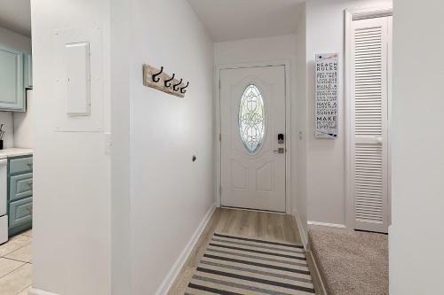 Selah - 2 Bed - 1 And A Half Bath St Simons Condo With Community Pool