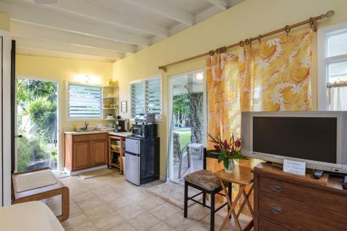 Tropical Pool Cottage Close To Kailua Beach