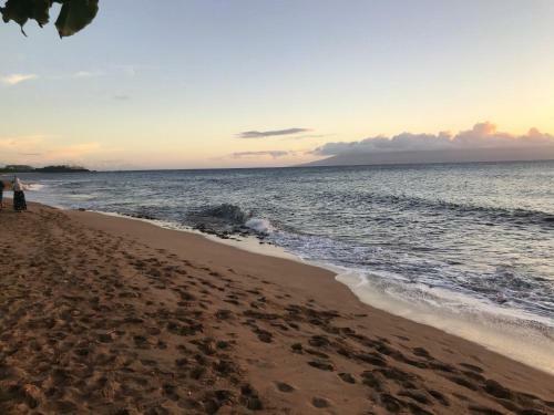 Maui Westside Presents - Luana Garden Villas 18c