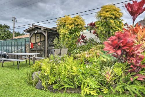 Apartamento Comfy Tropical Condo With Pool - Walk To Beach!