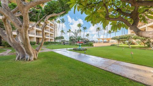 Sugar Beach Penthouse #27 By Ali'i Resorts
