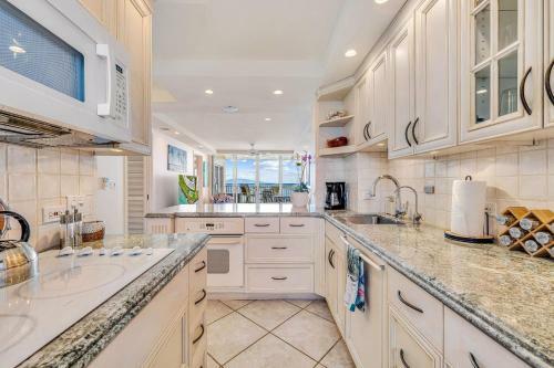 Royal Mauian #512 By Ali'i Resorts
