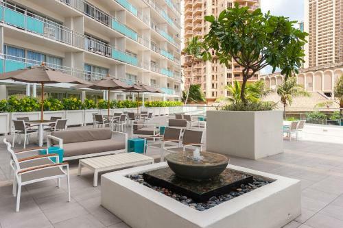 Apartamento @ Marbella Lane Executive Suite, Steps To Beach