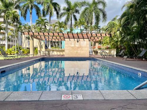 Apartamento 440 Olohana St #1807