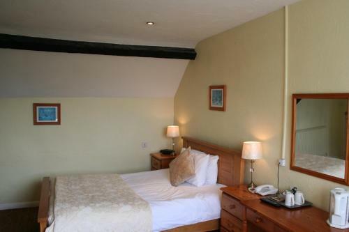 Hotel George & Dragon Inn