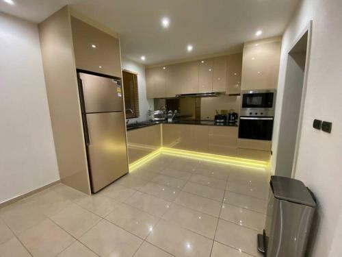 Brand New Pool Villa / 4br 8-10 Persons
