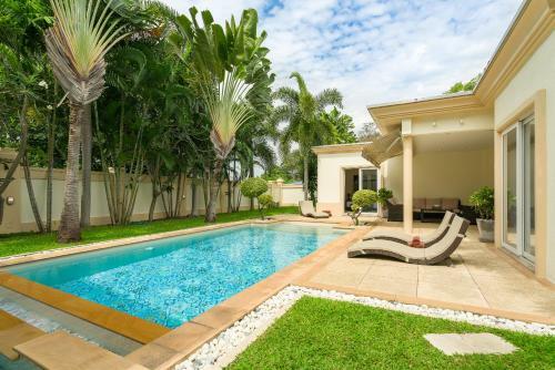 Luxury Pool Villa 3br 6-8 Persons