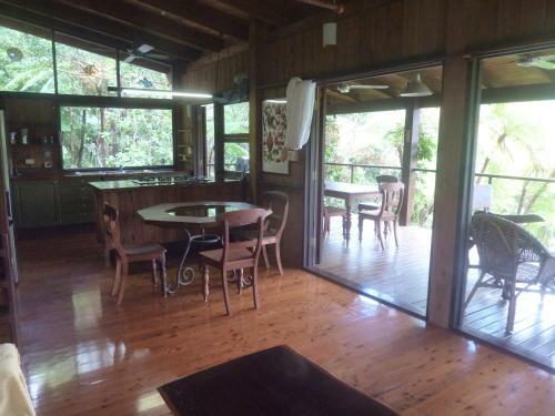 Daintree Holiday Homes - The Folly
