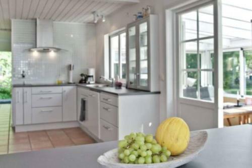 Nature Cottage - 10 Minutes Walk To Beach