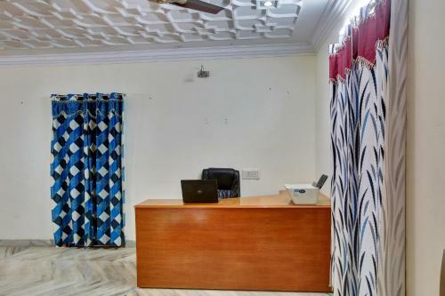 Hotel Oyo Flagship 84490 Ar Deluxe Residency